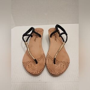 Kerry Grima women black leather strap on thong sandals size 40